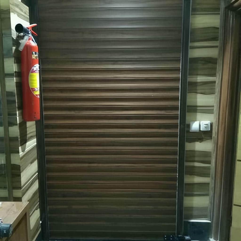 قیمت کرکره برقی سفارشی در کمال شهر