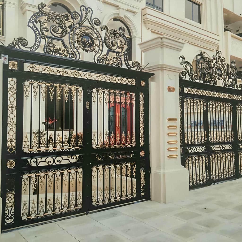 قیمت درب حیاط سفارشی سازی ابعاد در کرج