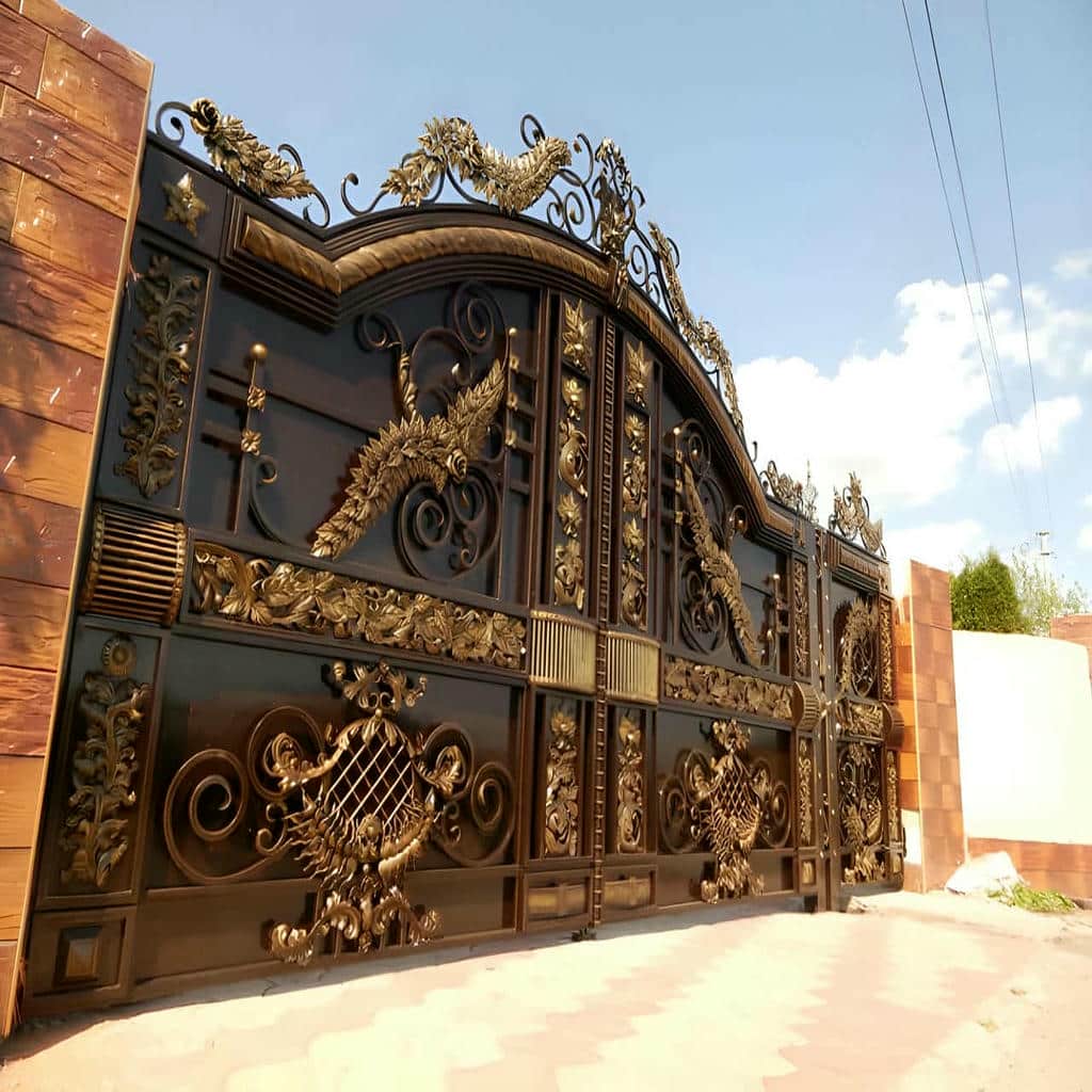 خرید درب حیاط فرفورژه کلاسیک در استان گیلان