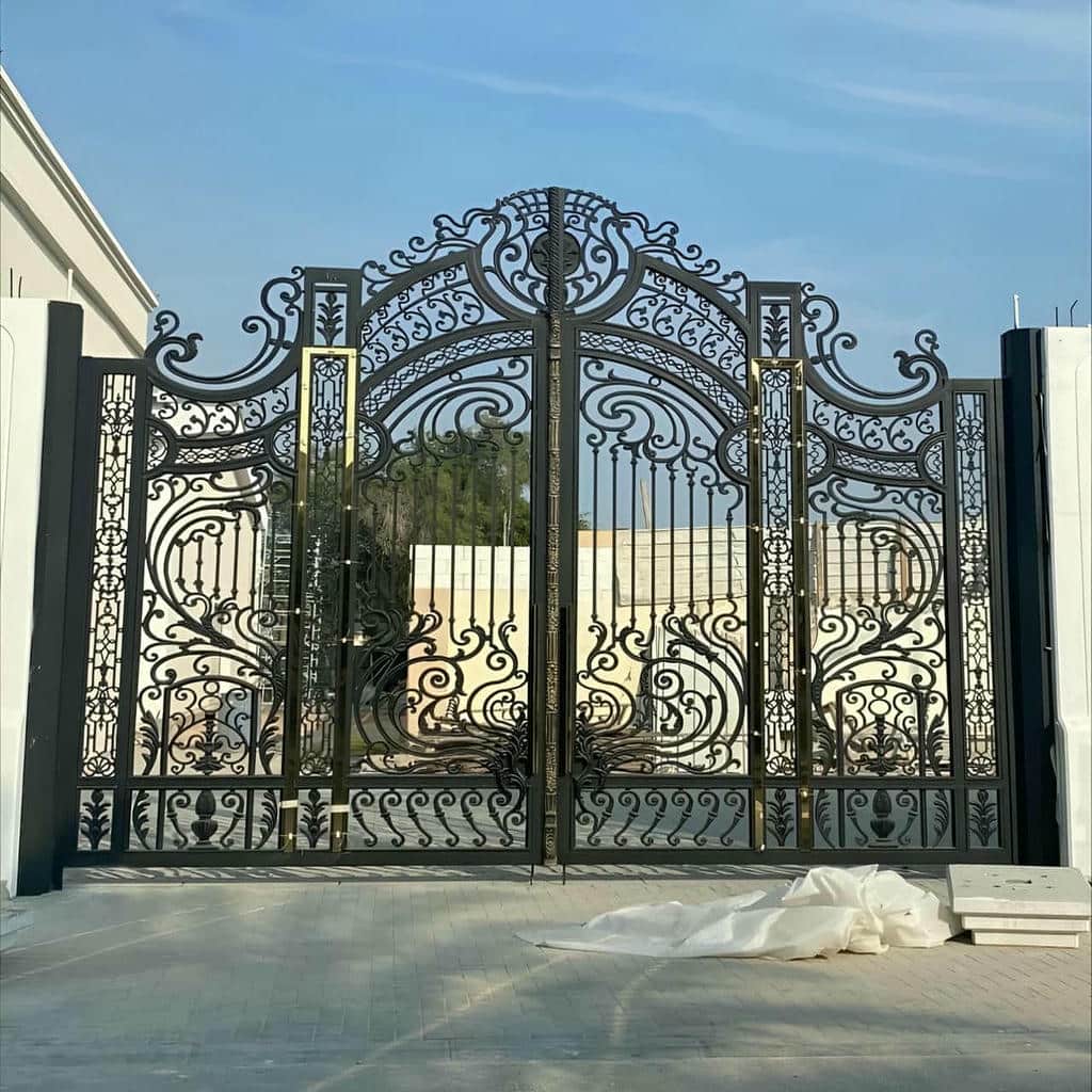 درب حیاط در اراک