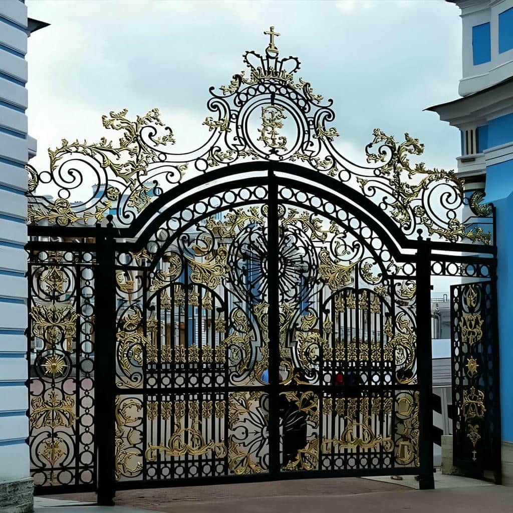 نصب درب حیاط ویلایی مدرن در استان گیلان