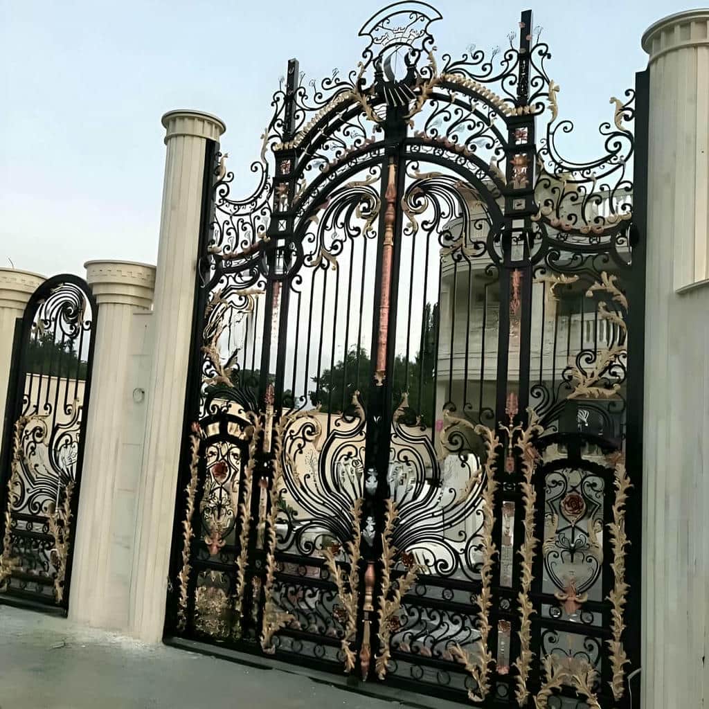 کارخانه درب حیاط رنگ کوره ای در استان گلستان