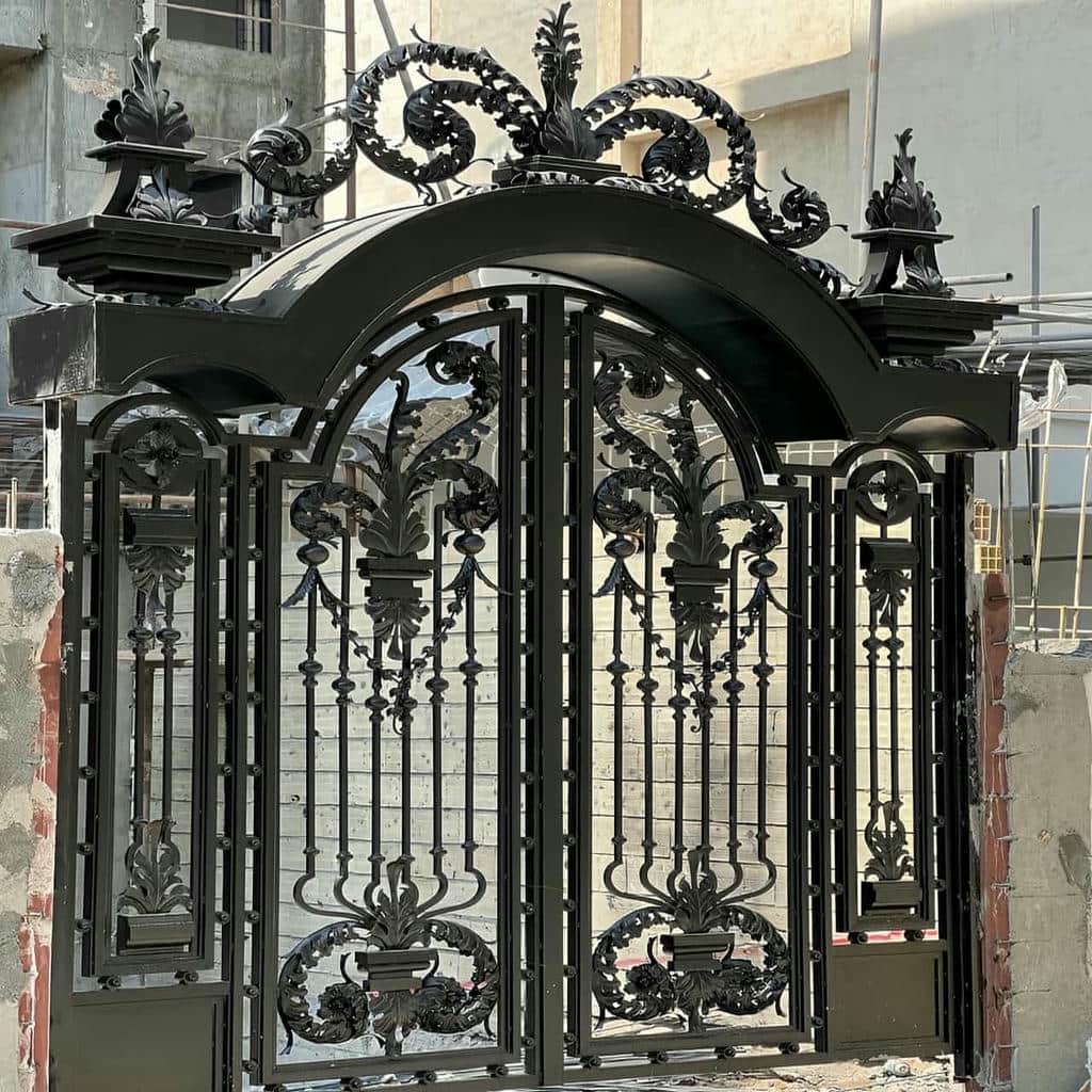 قیمت درب حیاط سفارشی سازی ابعاد در شیراز