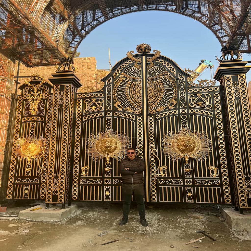 کارخانه درب حیاط رنگ کوره ای در سمنان