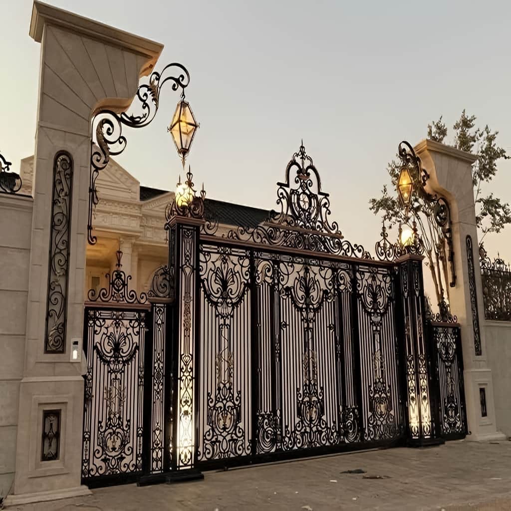 خرید درب حیاط فرفورژه کلاسیک در پردیس
