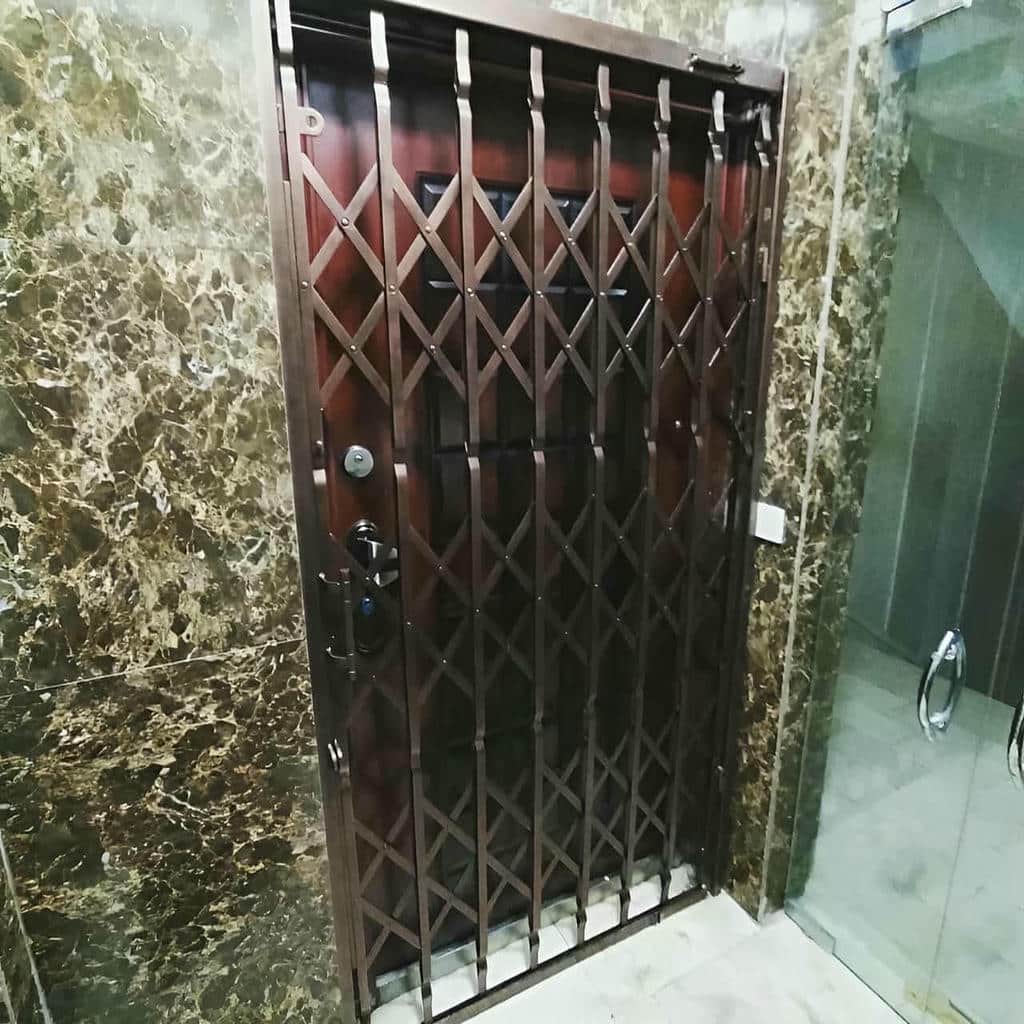 خرید درب آکاردئونی فلزی سه گل در بابل
