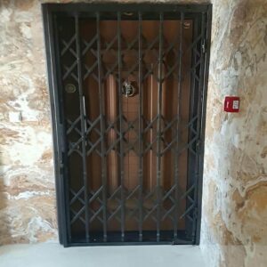 درب آکاردئونی فلزی در سنندج