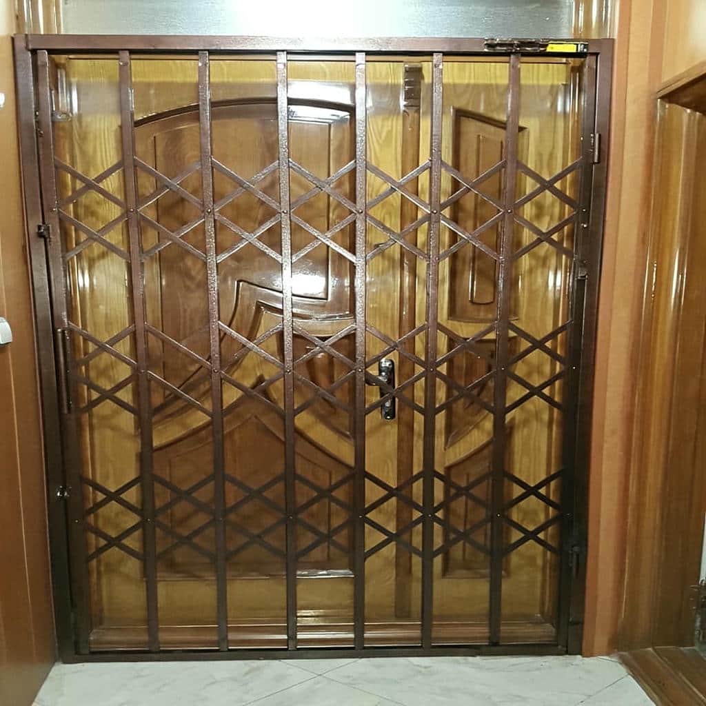 خرید درب آکاردئونی فلزی ضدبرش در یزد