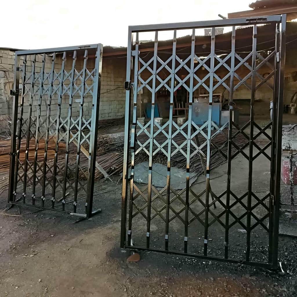 خرید درب آکاردئونی فلزی ضدبرش در سیرجان