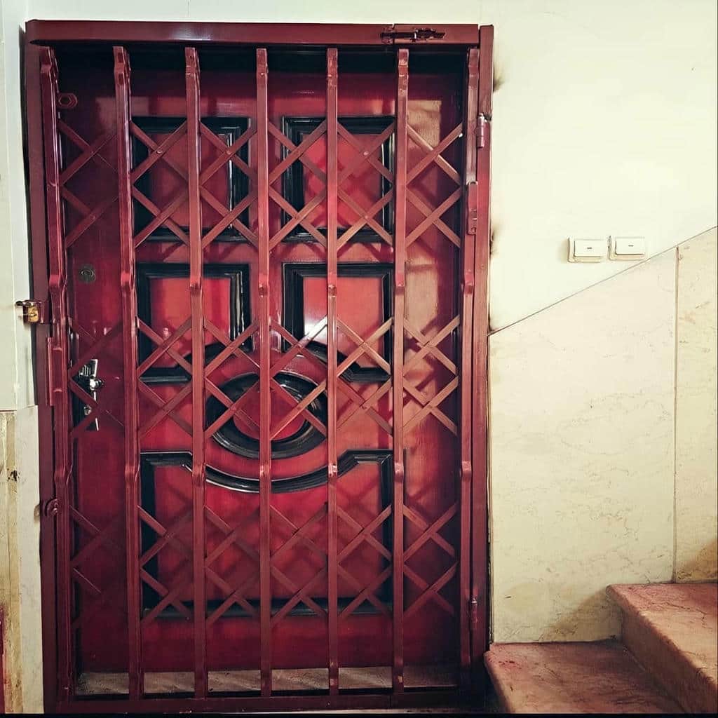 درب آکاردئونی فلزی در عظیمیه کرج
