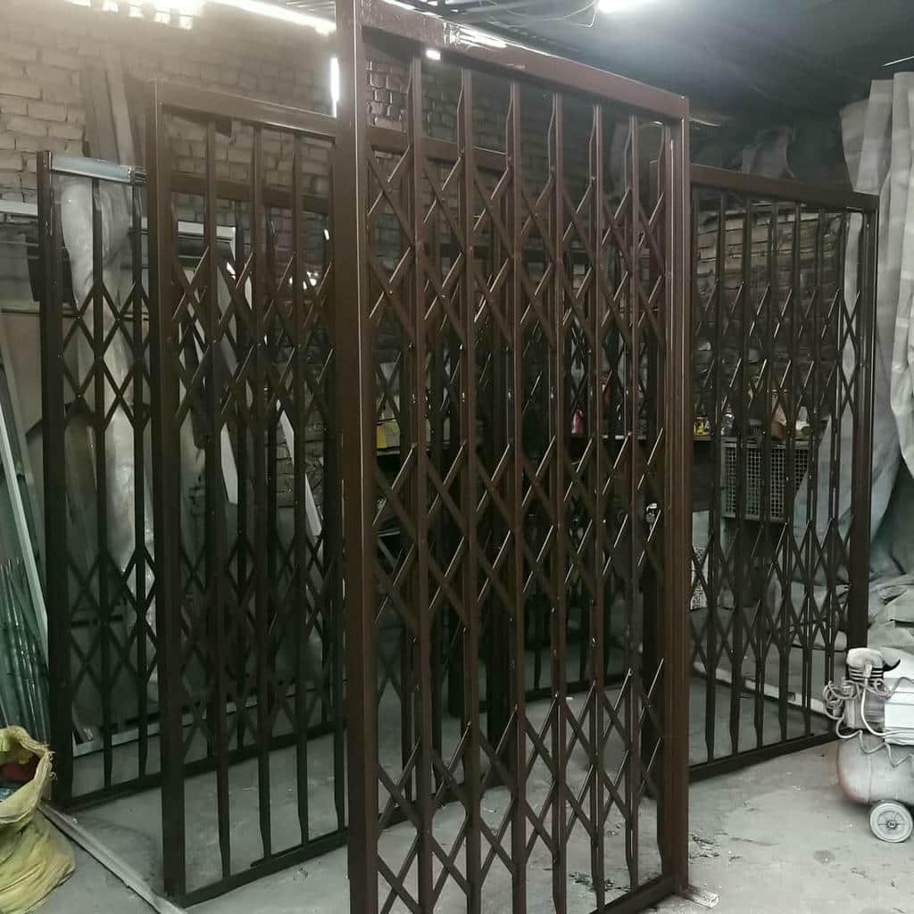 قیمت درب آکاردئونی فلزی سه گل در شهریار