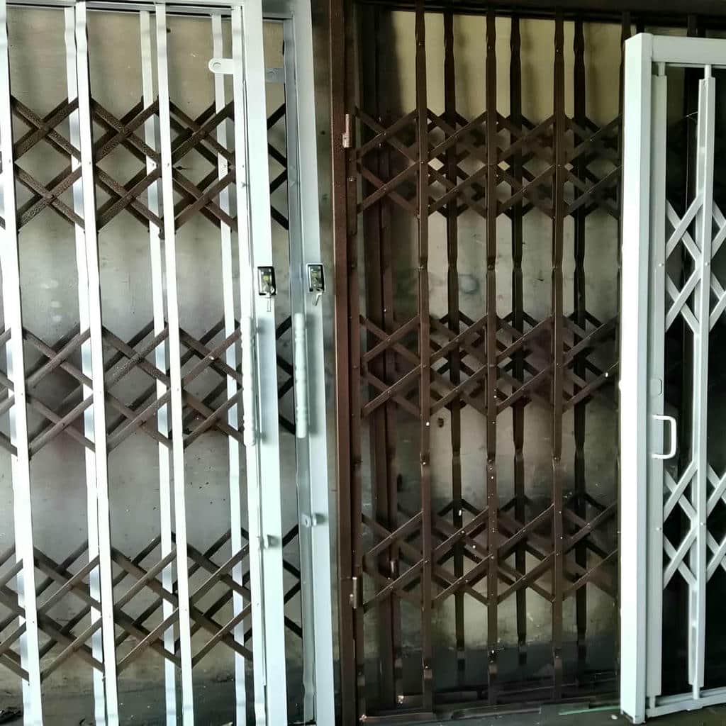 درب آکاردئونی فلزی در مریوان