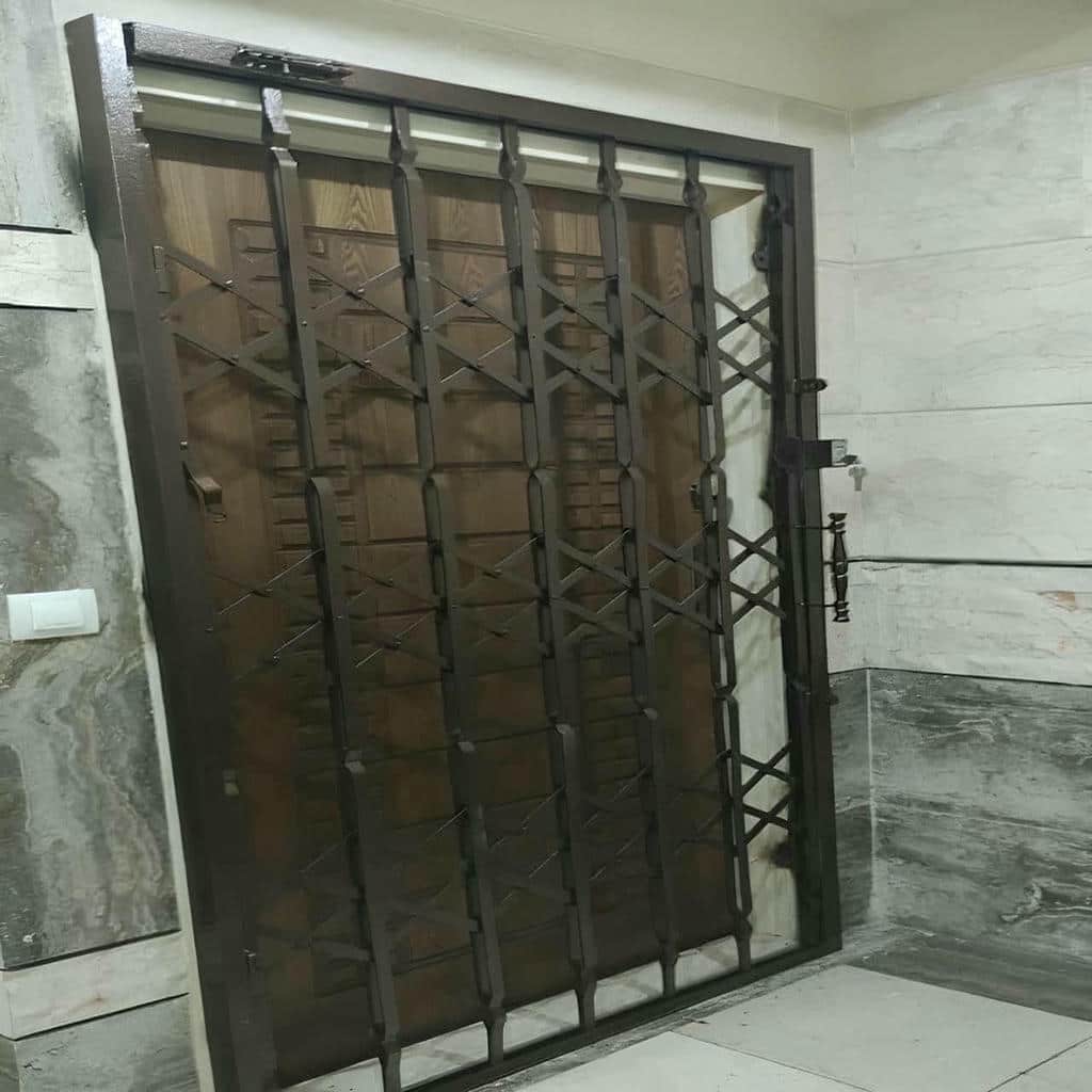 نصب درب آکاردئونی فلزی چهارگل در پرند