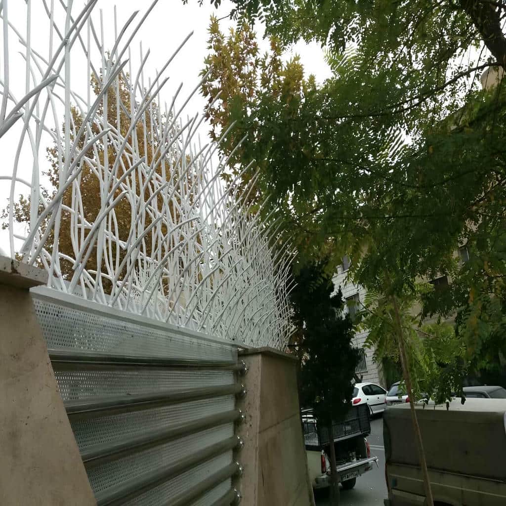 حفاظ شاخ گوزنی دیوار ساختمان در کرج