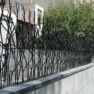 حفاظ شاخ گوزنی دیوار ساختمان در ساوه