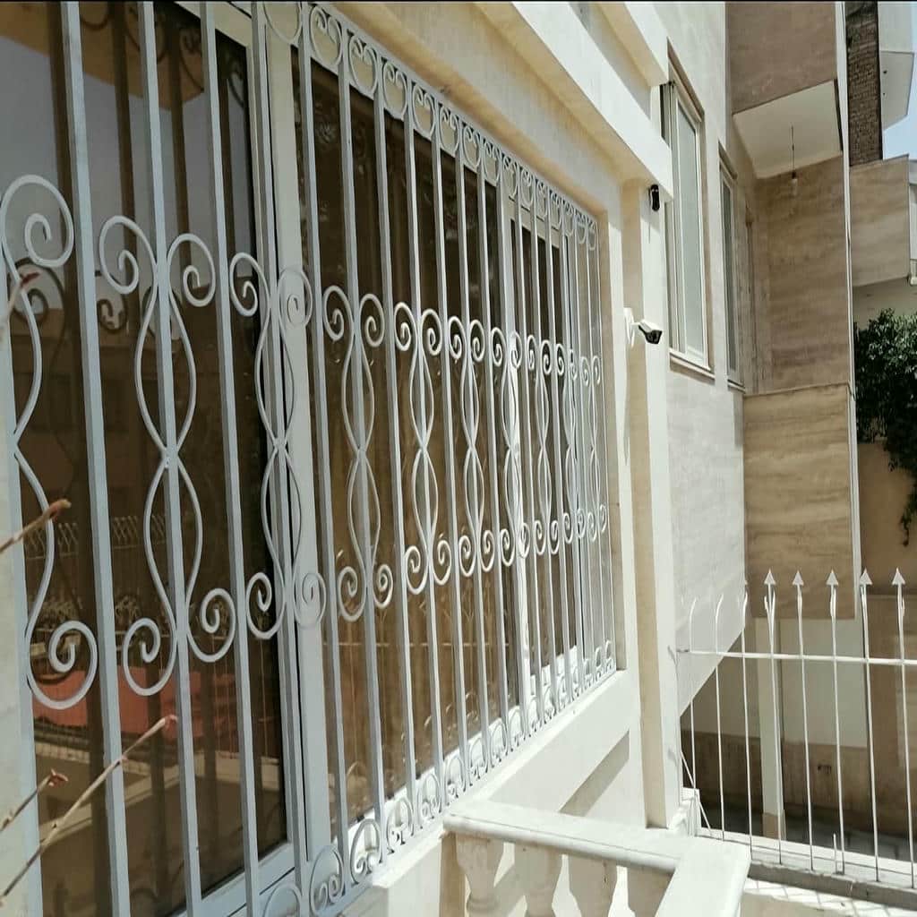 حفاظ پنجره در کاشان