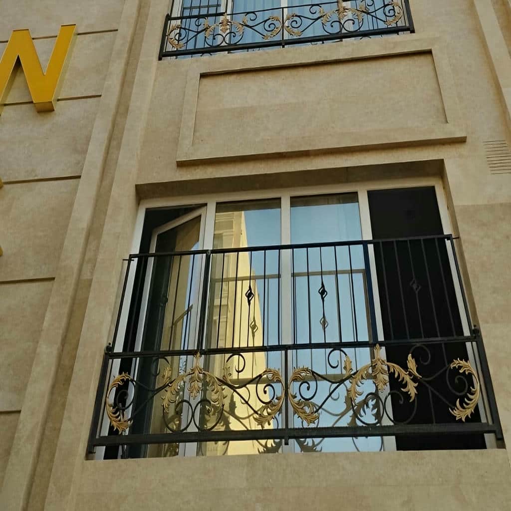 نصب حفاظ پنجره مدرن مربعی در قائمشهر