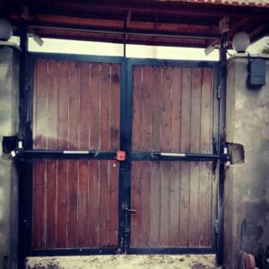 جک درب پارکینگ در ایلام