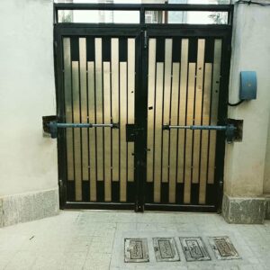 جک درب پارکینگ در شهرکرد