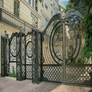 درب حیاط در اصفهان