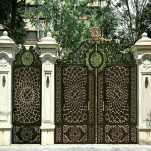 درب حیاط در ارومیه