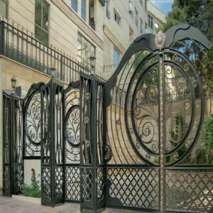 درب حیاط در شهریار