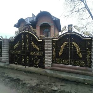 درب حیاط در نوشهر