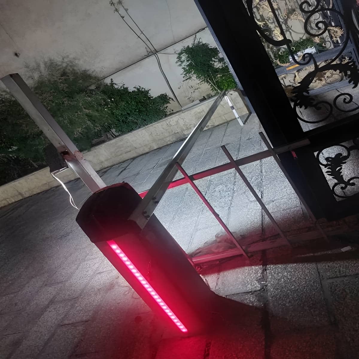 راهبند پارکینگ کنترل از راه دور با ریموت کنترل راهبند پارکینگ مجهز به کنترل از راه دور