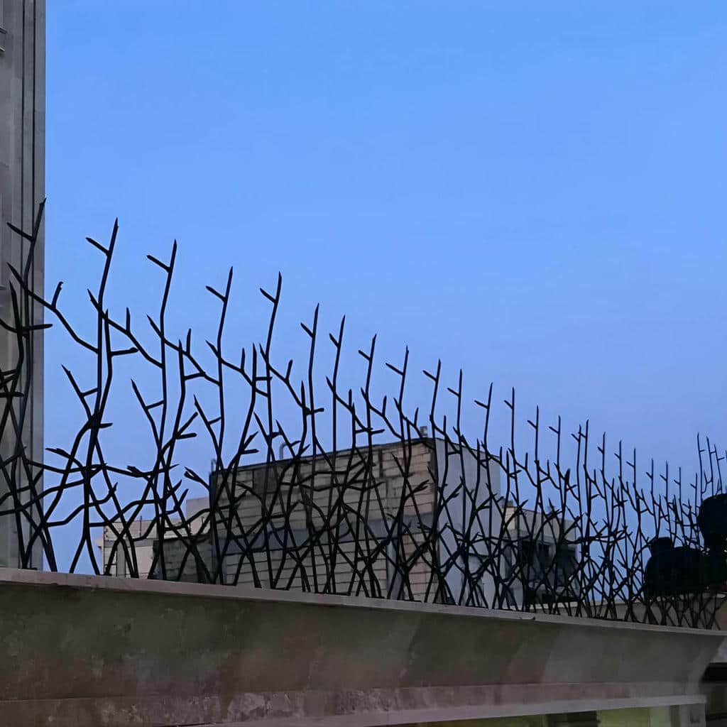 انتخاب حفاظ مناسب روی دیوار برای خانه، ویلا و باغ