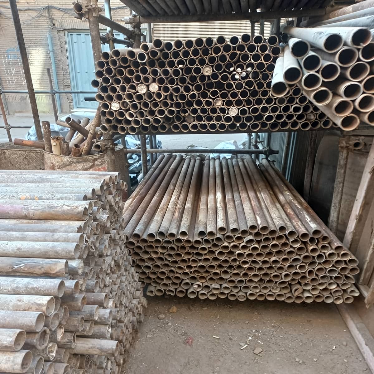 داربست حفاظتی و ایمنی برای جان پناه موقت داربست حفاظتی و ایمنی برای جان پناه موقت