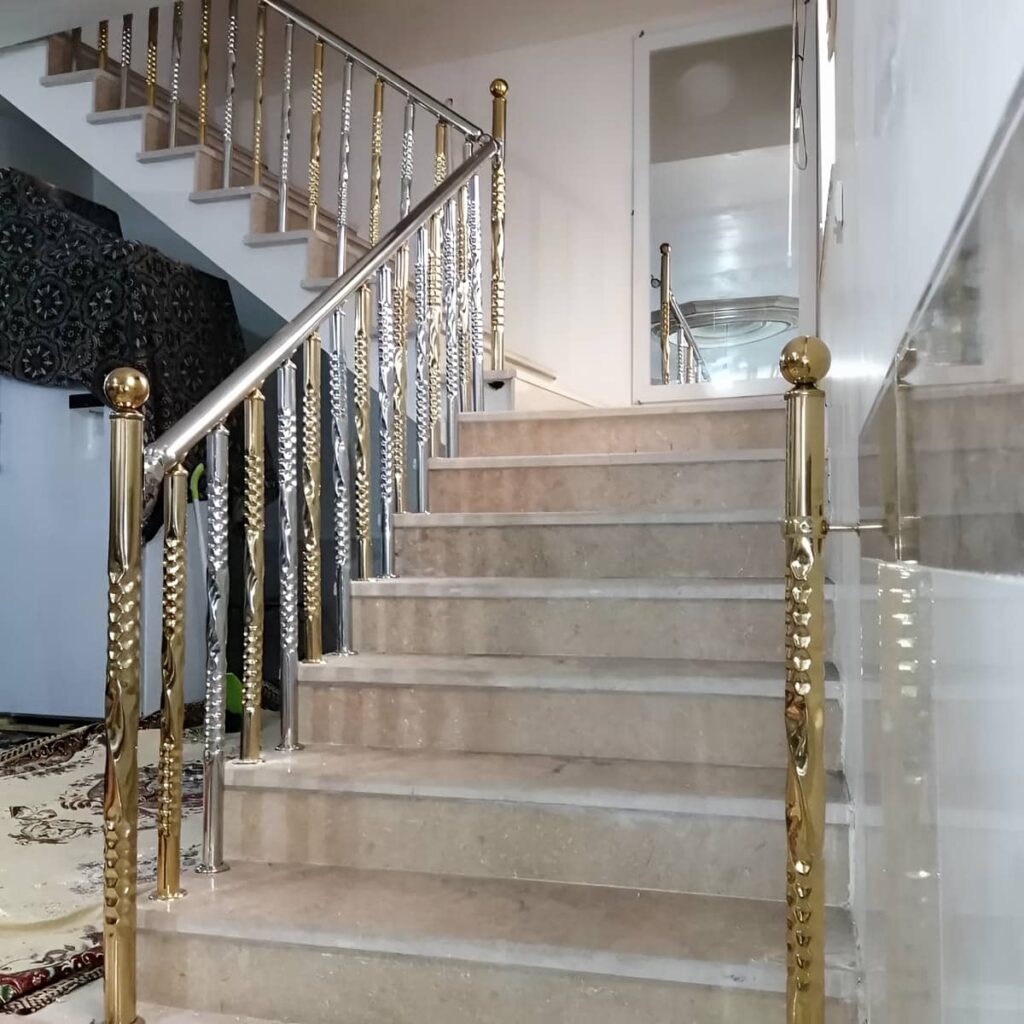 خرید نرده استیل عمودی برای ایمنی بیشتر