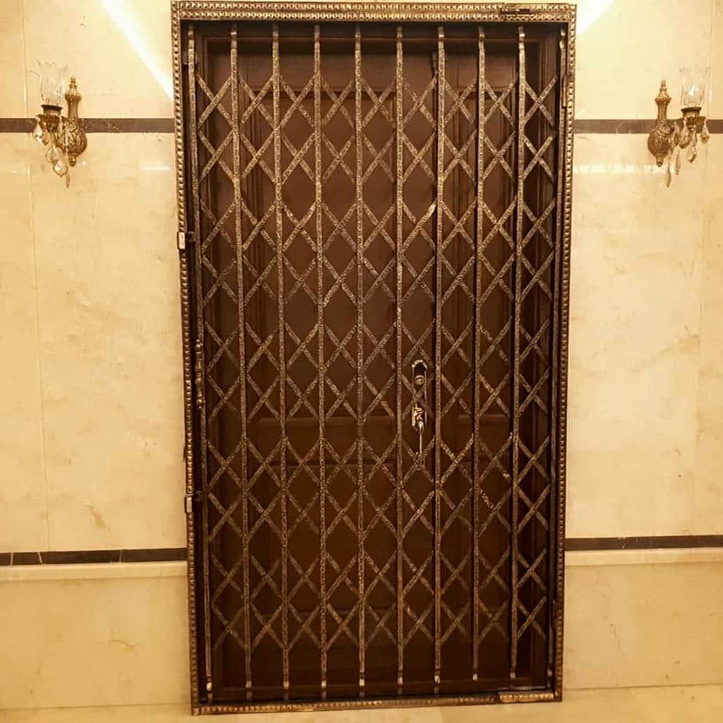 سفارش درب آکاردئونی پنج گل دوبل با قفل تقویت‌شده