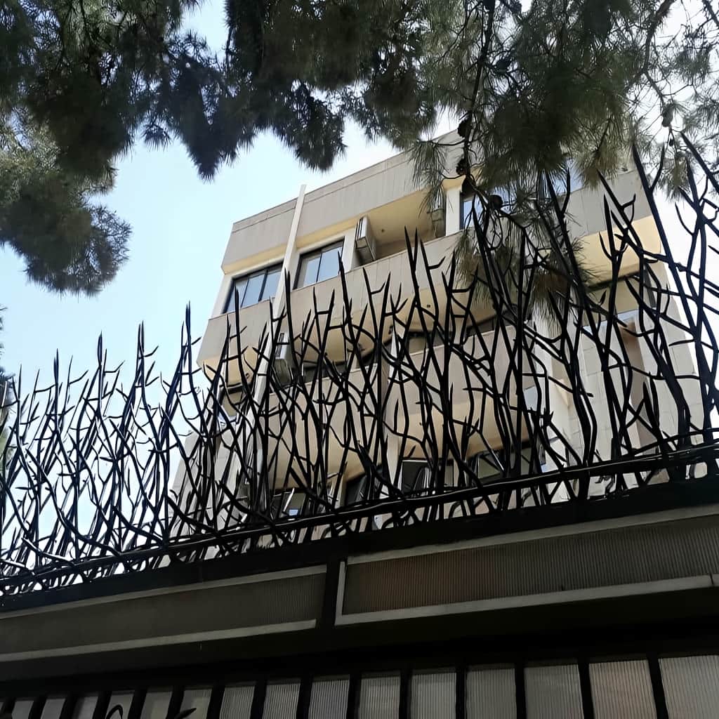 خرید حفاظ بوته ای دیوار پرتراکم با مشاوره انتخاب