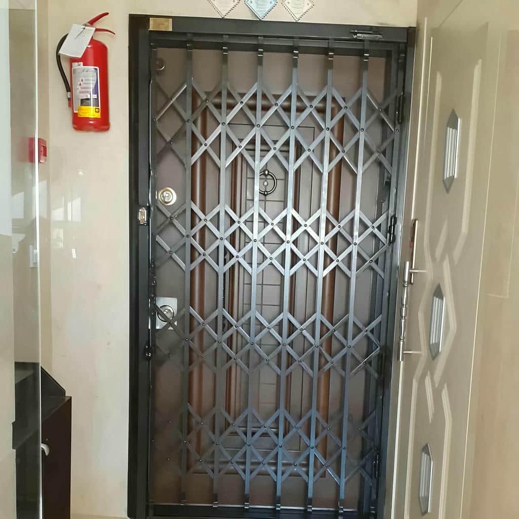 8 طرح درب آکاردئونی ضد سرقت آپارتمان