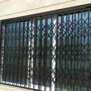 12 طرح درب آکاردئونی تسمه پهن آهنی