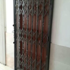 12 مدل درب آکاردئونی برای واحد اداری