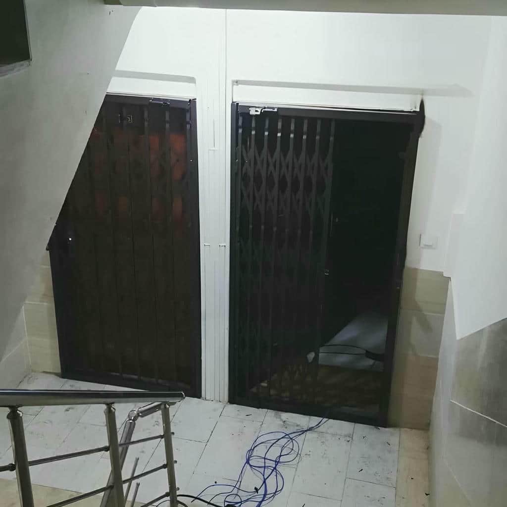 درب آکاردئونی ضد سرقت آپارتمان طرح دوبل برای امنیت بیشتر