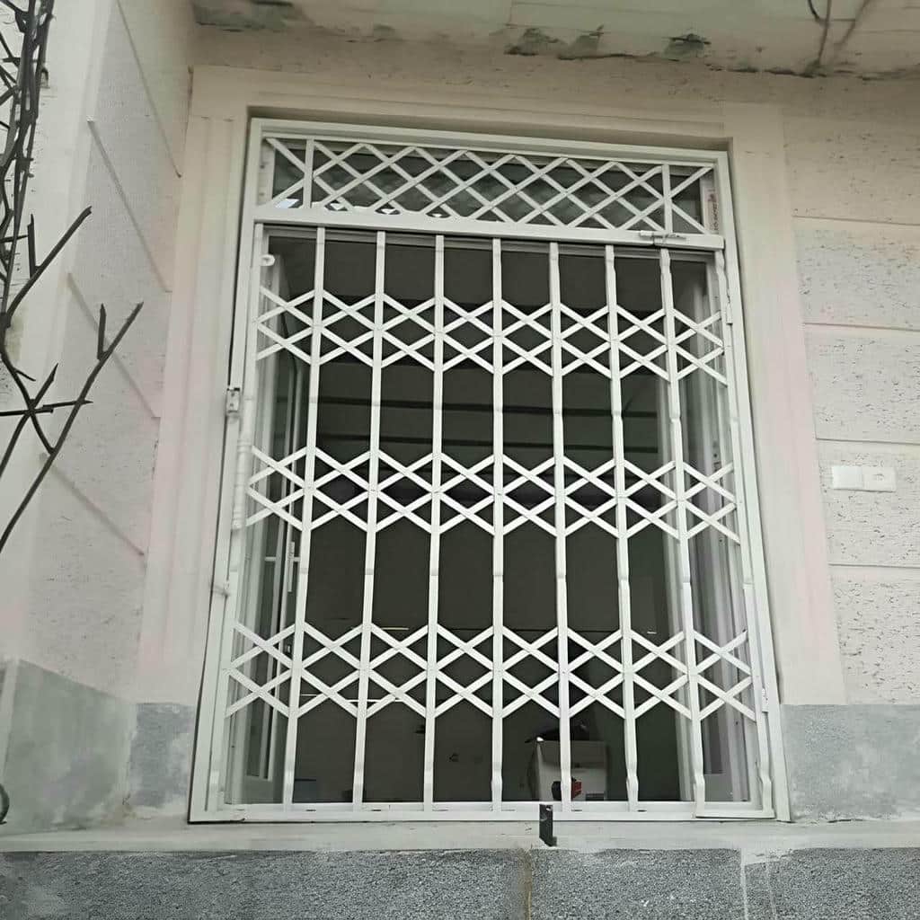 خرید درب آکاردئونی سفید طلایی با مشاوره انتخاب طرح