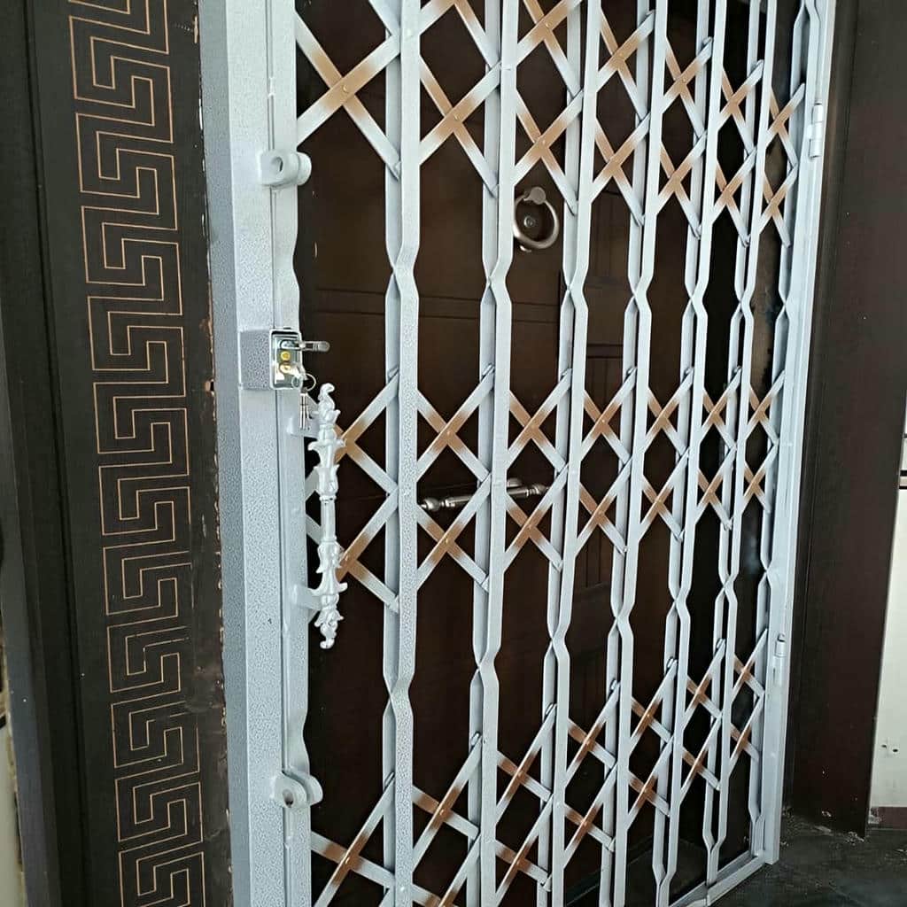 حفاظ درب ضد سرقت فلزی برای سفارش ورودی واحد مسکونی
