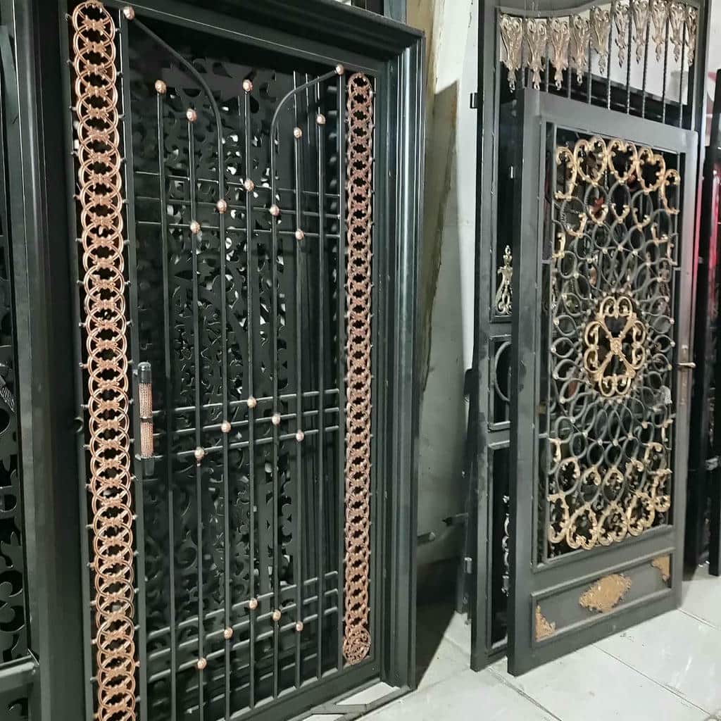 خرید درب ساختمان ساده شاسی فلزی مدل تک لنگه
