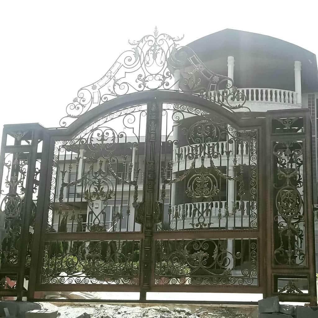 فروش درب فلزی مدرن پنل مشبک مدل دو لنگه
