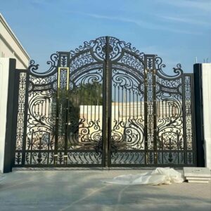 14 نمونه درب آهنی باغ ماشین رو