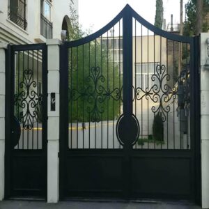 9 مدل درب حیاط ویلایی قوسی