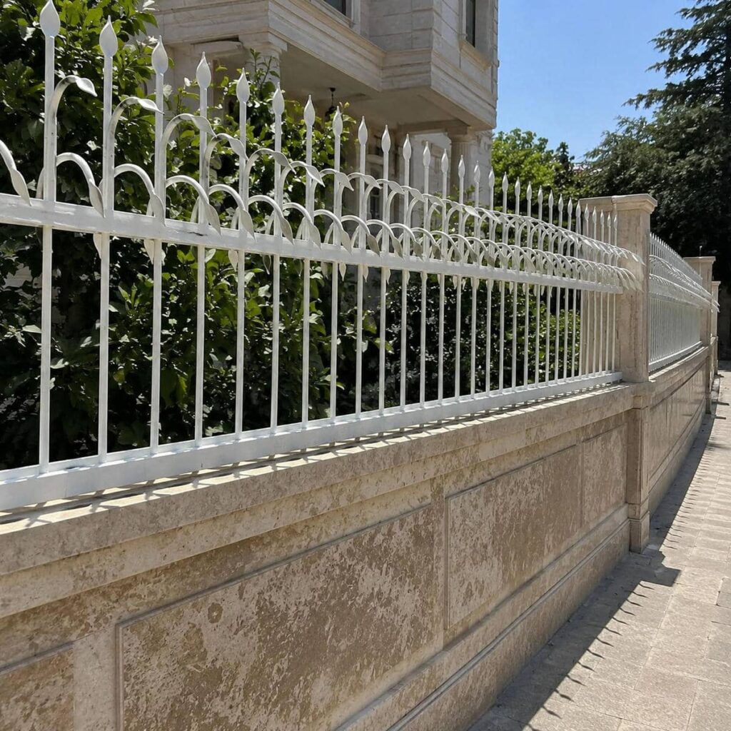 14 طرح حفاظ دیوار مدرن خطی