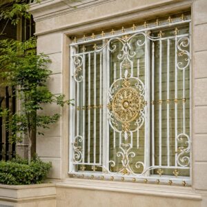 7 مدل حفاظ پنجره سفید طلایی نمای سنگ