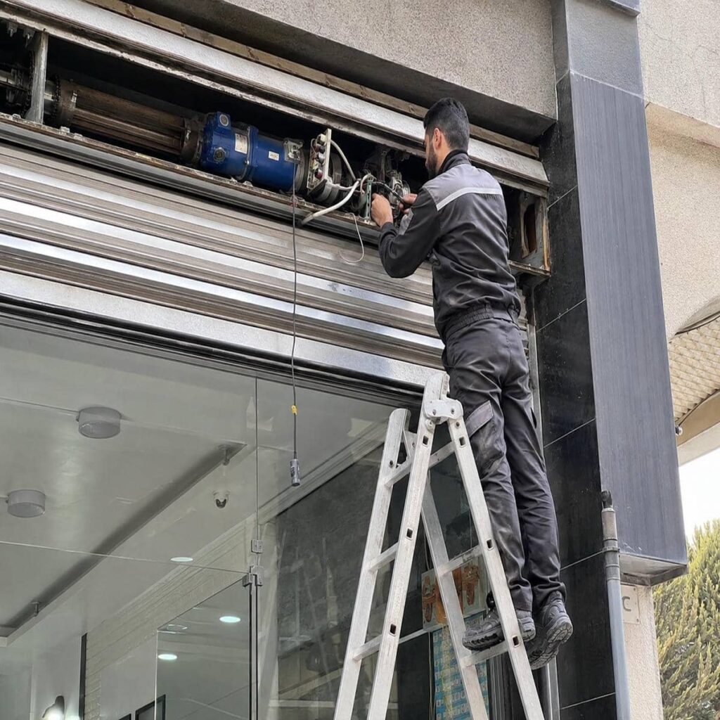 نصب کرکره برقی - نصب انواع درب کرکره ای برقی اتوماتیک