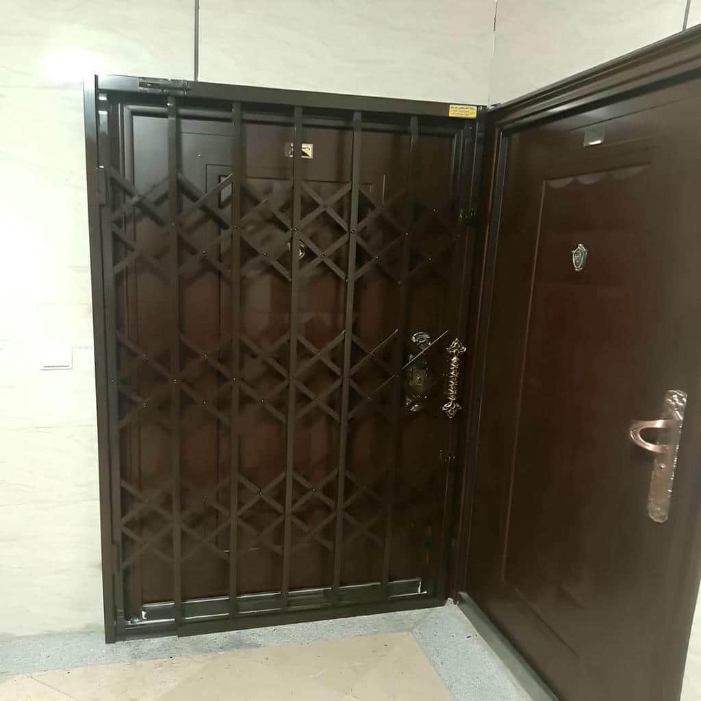 حفاظ درب ضد سرقت مناسب آپارتمان