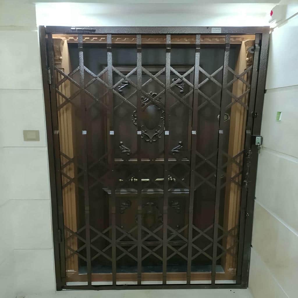 حفاظ درب ضد سرقت با پوشش رنگی