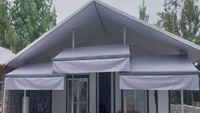 سایبان اتوماتیک بازویی برای فضای ویلایی با پوشش مقاوم
