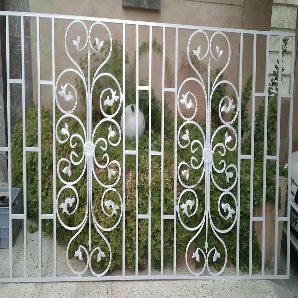 حفاظ پنجره فرفورژه با طراحی دقیق حفاظ پنجره فرفورژه با طراحی دقیق